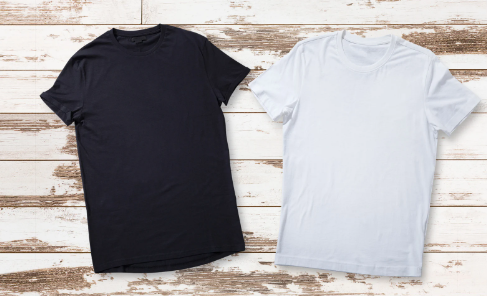 Як носити базову футболку